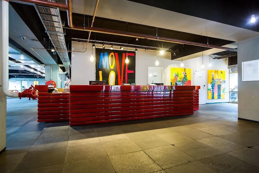 WOW Amsterdam Hostel